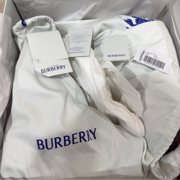 NIB Authentic Burberry Men's Leather Chelsea Boot on Rubber Sole - Picture 7 of 8